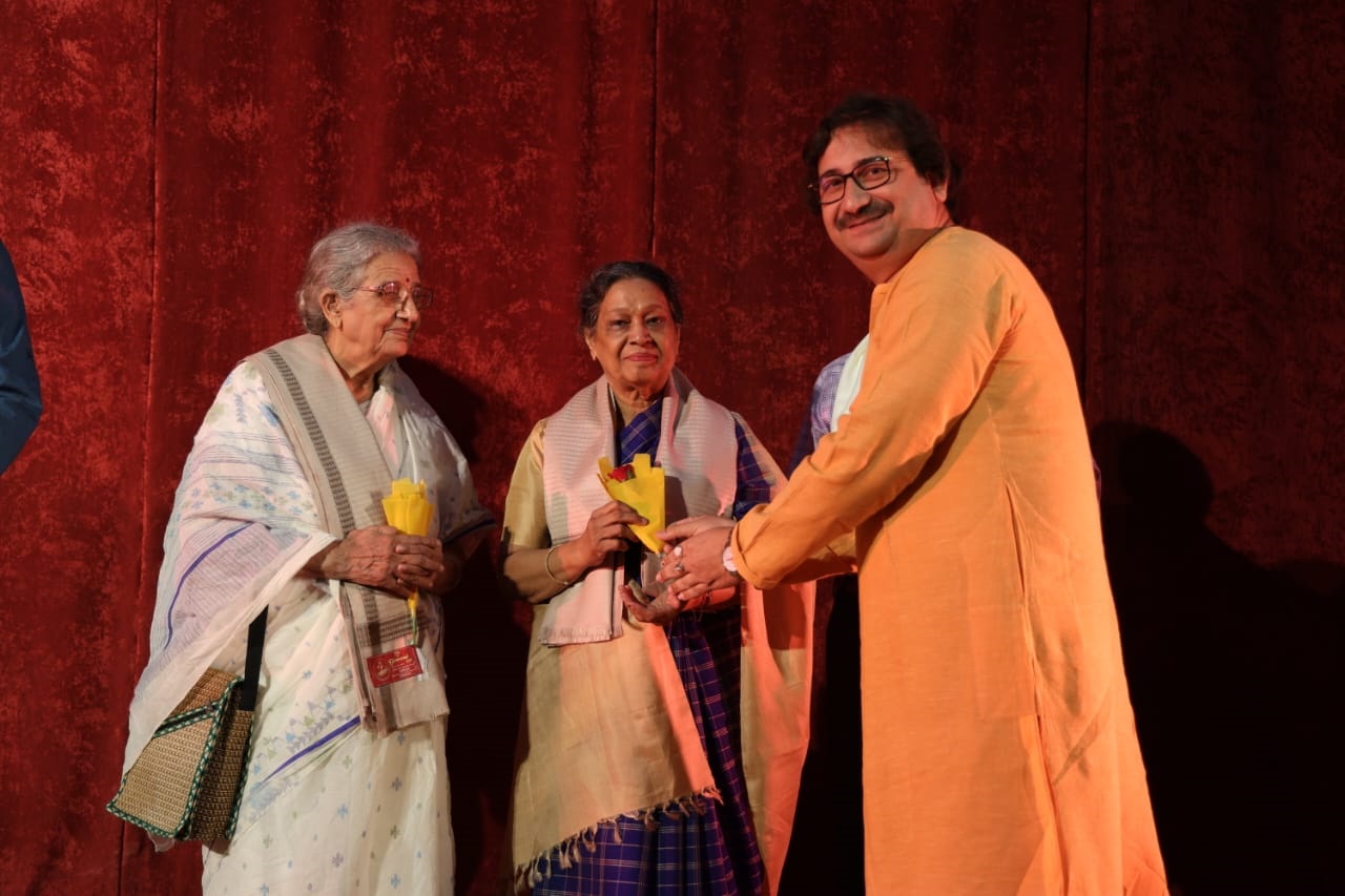 Kathak, Dance & Music, Dholak (2)